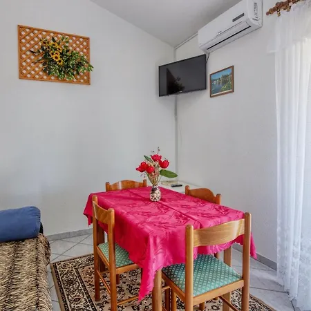 Apartment Apartments With Parking Space Zablace, Sibenik - 4219 Zablace