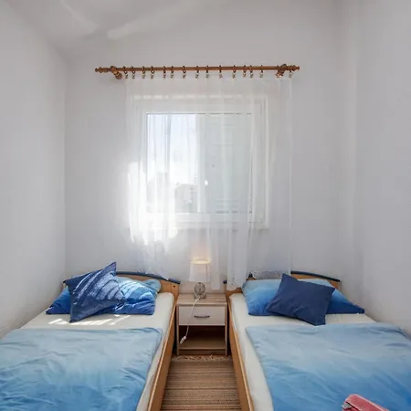 With Parking Space Zablace, Sibenik - 4219 Apartamento *