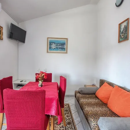 With Parking Space Zablace, Sibenik - 4219 Apartamento *