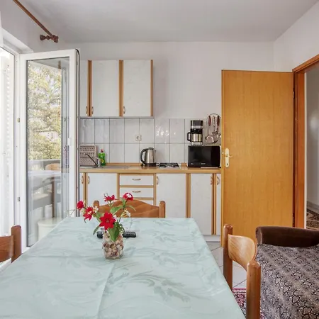 Apartamento With Parking Space Zablace, Sibenik - 4219 *