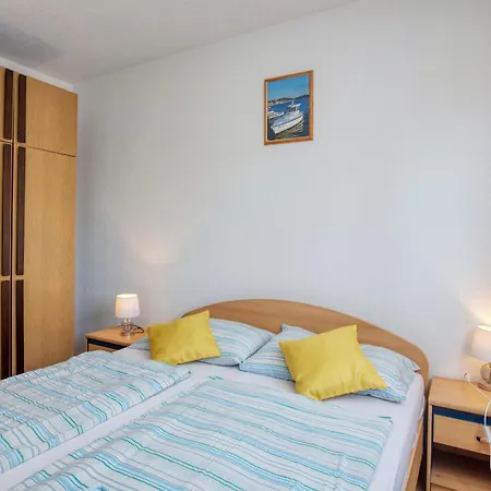 Apartamento With Parking Space Zablace, Sibenik - 4219